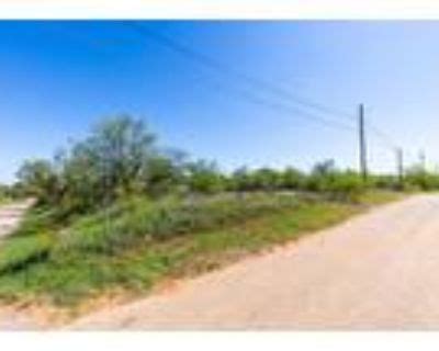 Sweetwater tx craigslist - For Sale: 703 Walnut St, Sweetwater, TX 79556 ∙ $12,000 ∙ MLS# 20203967 ∙ Undeveloped city lot. In zoning class B meaning manufactured homes (i. e. trailers or mobile homes) are permitted if render... 